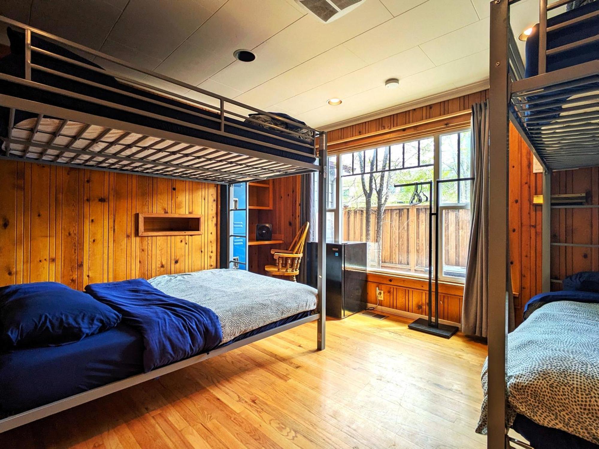 Bunk & Brew Historic Lucas House - Hostel Bend Exteriör bild